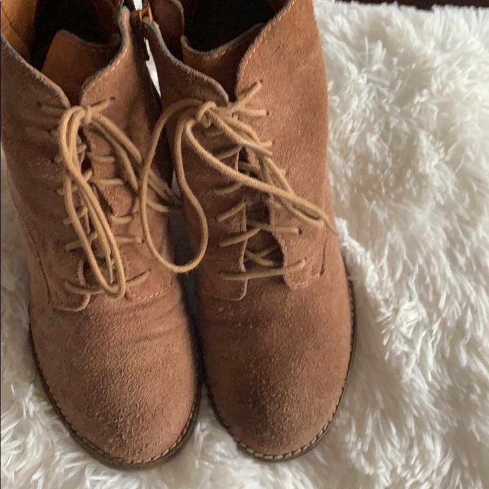 Brown booties - Picture 2 of 3